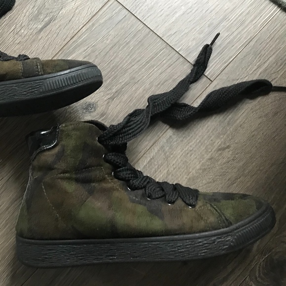 Bamboo camouflage high rise shoes - Picture 1 of 3